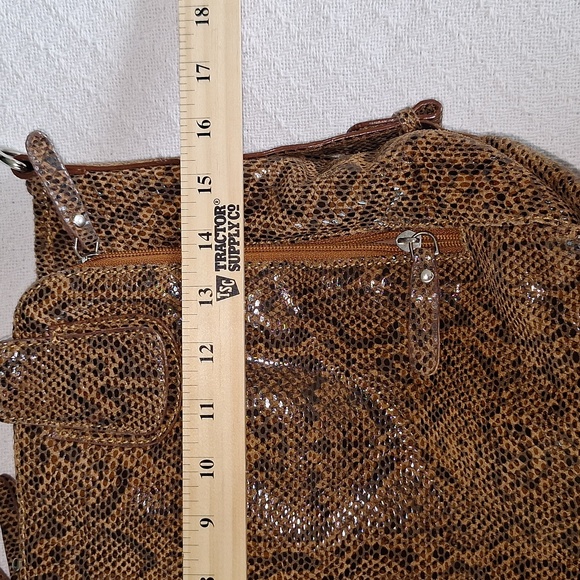 π¦ Reptile Leather shoulder bag / purse. Vintage. Awesome. Roomy. - Picture 2 of 14